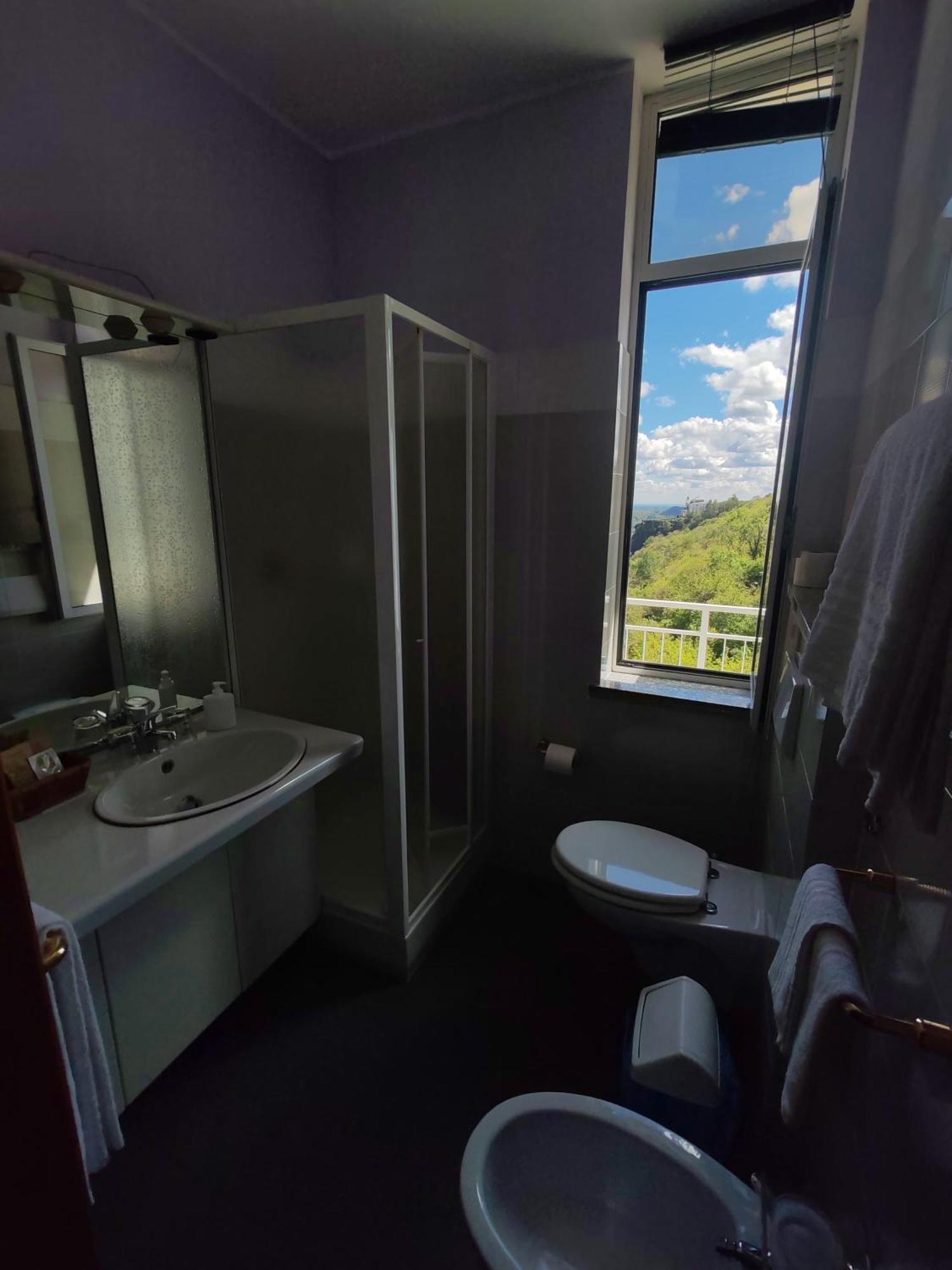 Hotel Panoramico Lago D'Orta (Adults Only) Madonna Del Sasso 外观 照片