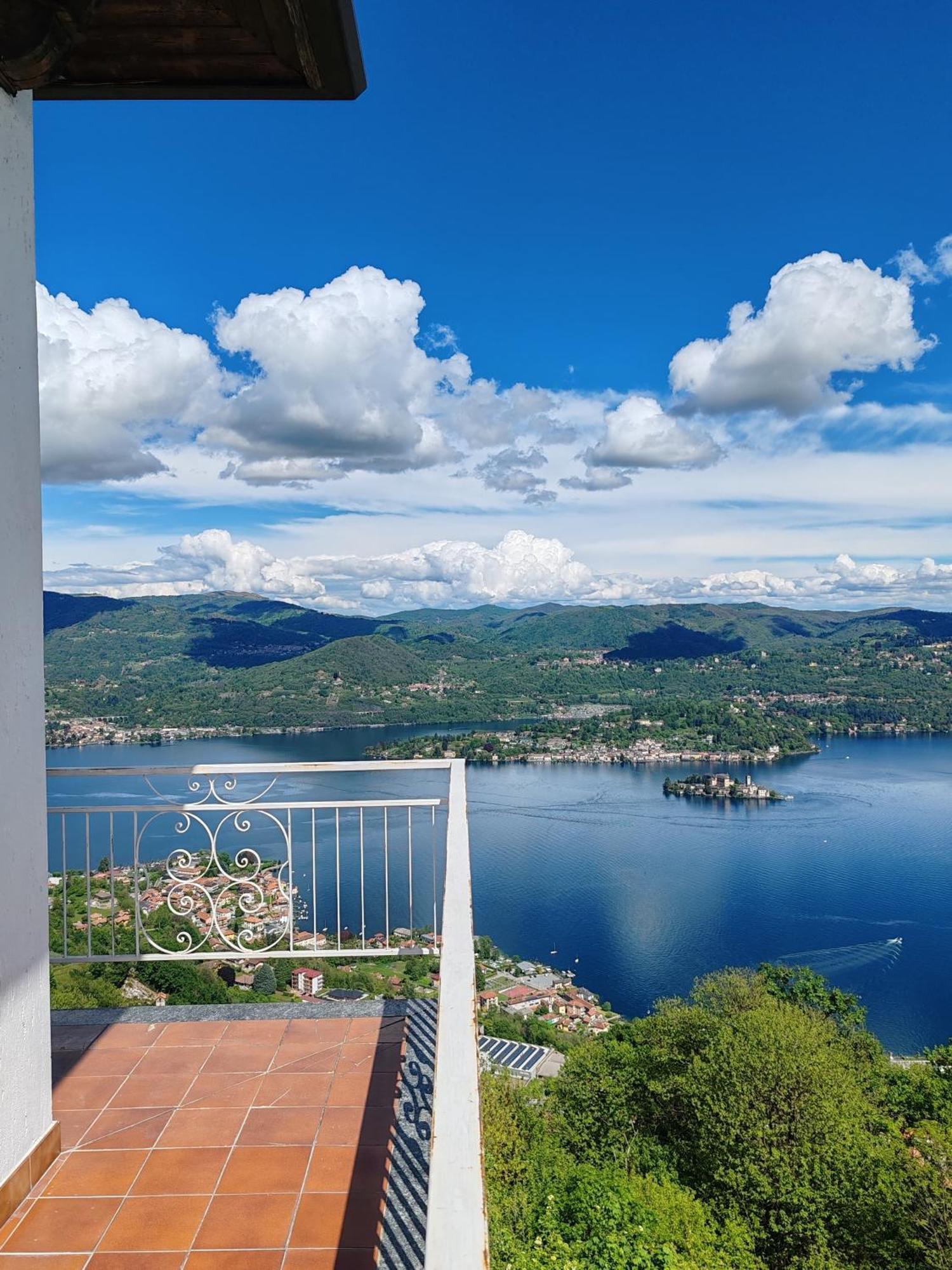 Hotel Panoramico Lago D'Orta (Adults Only) Madonna Del Sasso 外观 照片