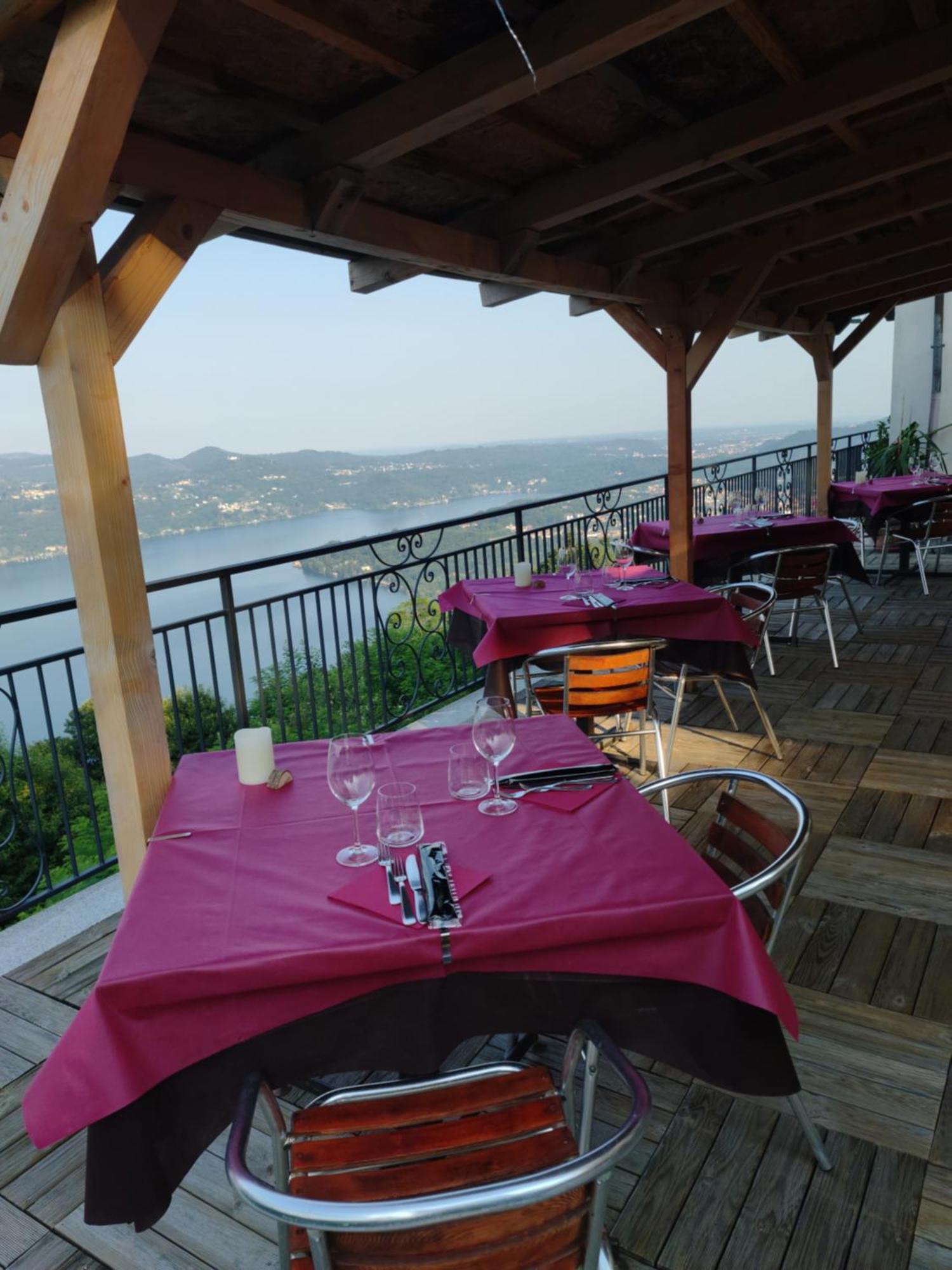 Hotel Panoramico Lago D'Orta (Adults Only) Madonna Del Sasso 外观 照片