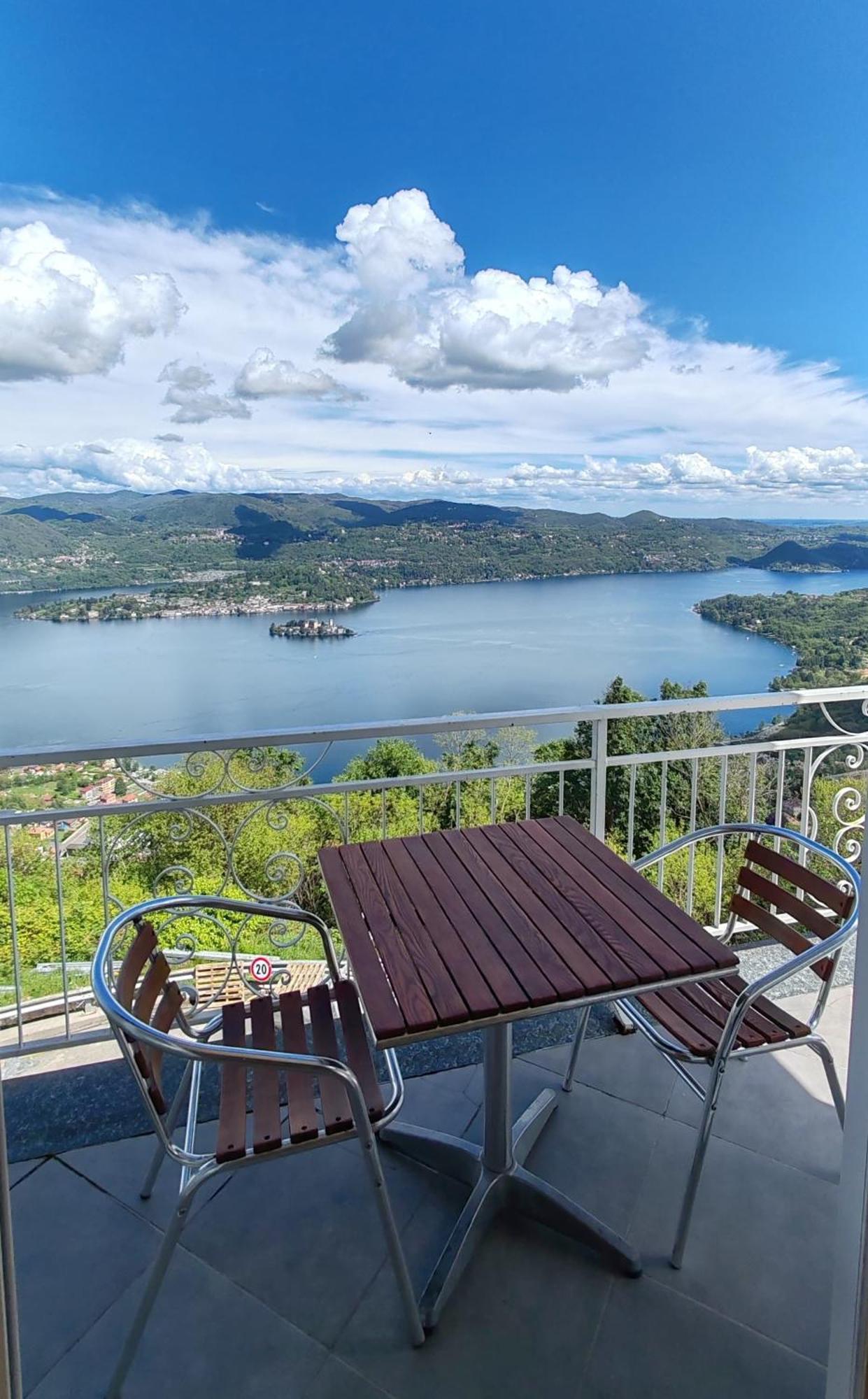 Hotel Panoramico Lago D'Orta (Adults Only) Madonna Del Sasso 外观 照片