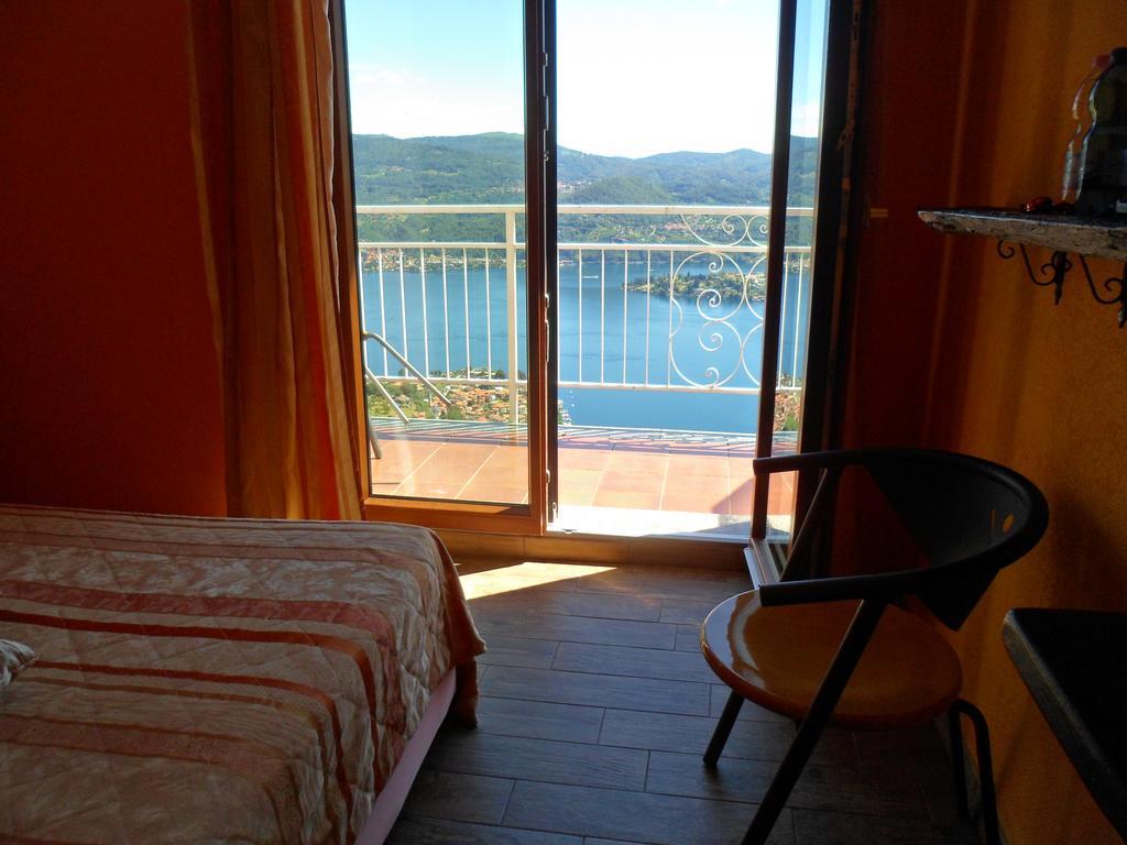 Hotel Panoramico Lago D'Orta (Adults Only) Madonna Del Sasso 外观 照片