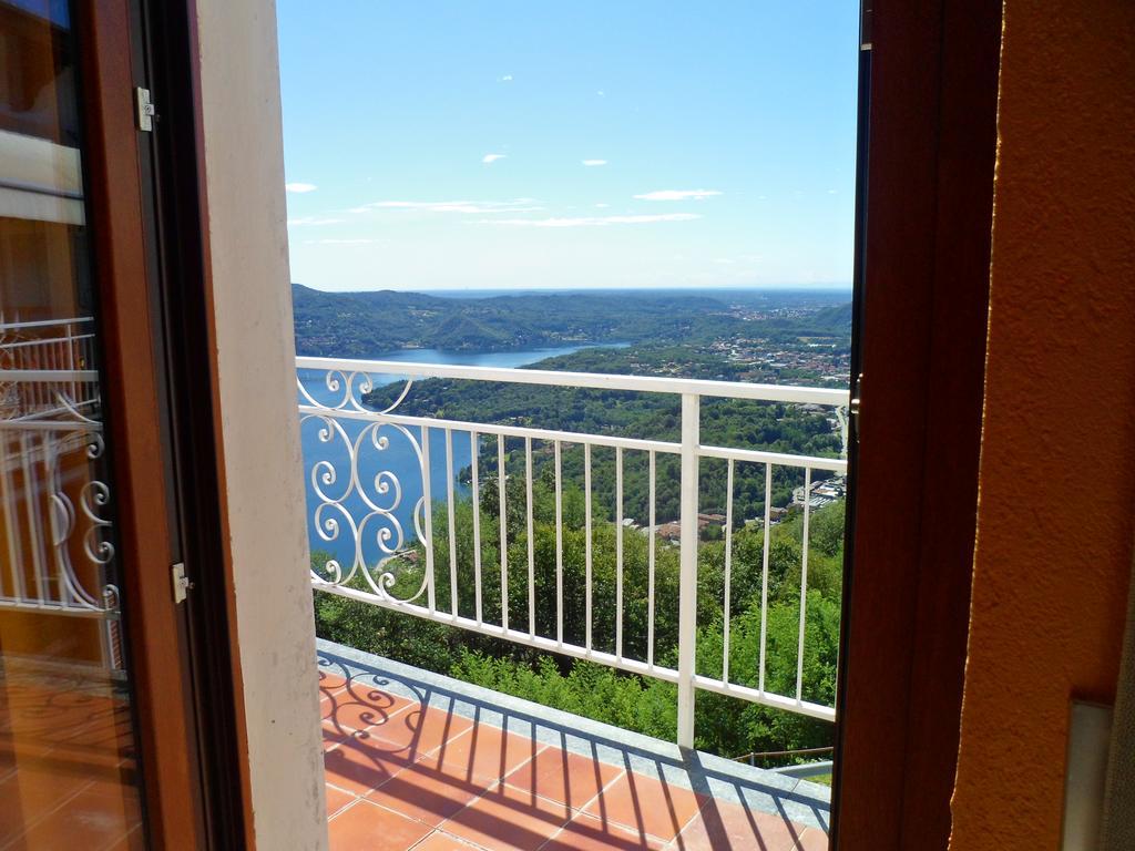 Hotel Panoramico Lago D'Orta (Adults Only) Madonna Del Sasso 外观 照片