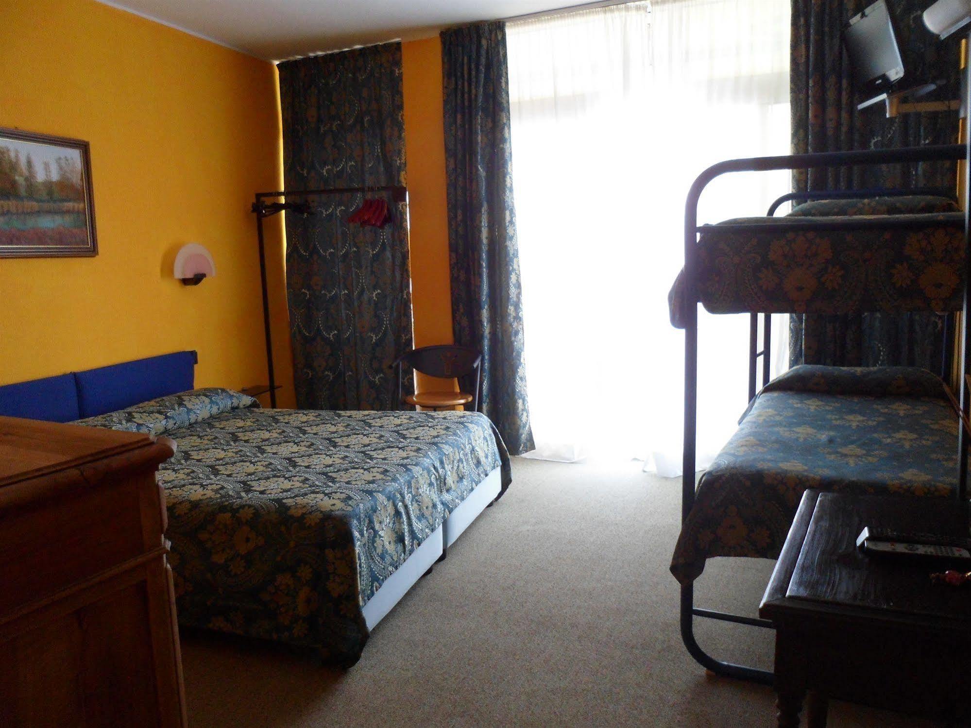 Hotel Panoramico Lago D'Orta (Adults Only) Madonna Del Sasso 外观 照片