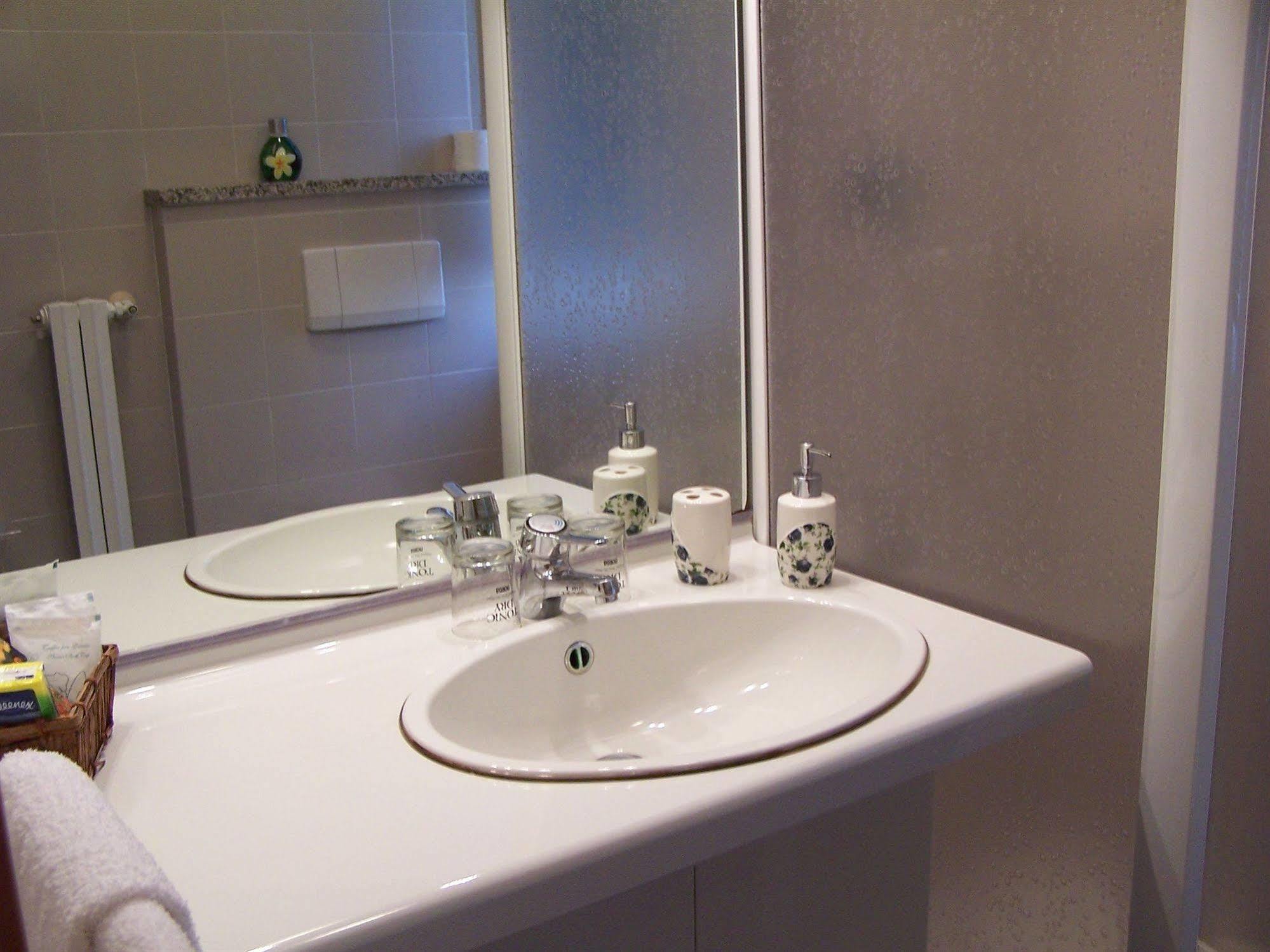 Hotel Panoramico Lago D'Orta (Adults Only) Madonna Del Sasso 外观 照片