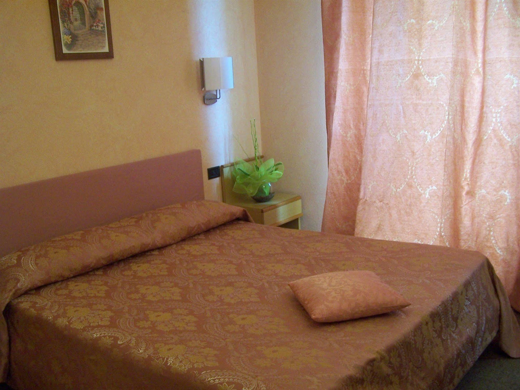 Hotel Panoramico Lago D'Orta (Adults Only) Madonna Del Sasso 外观 照片
