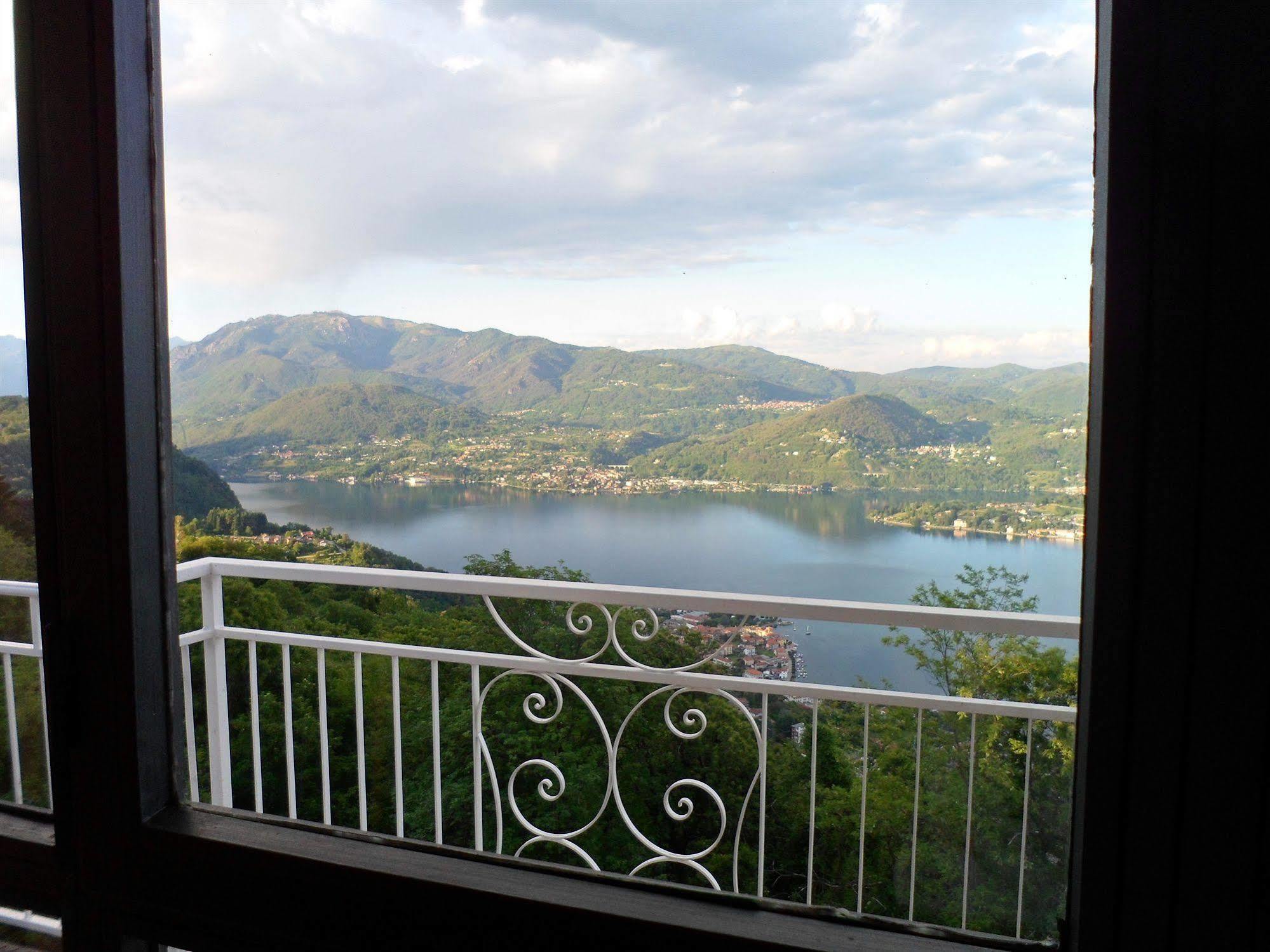 Hotel Panoramico Lago D'Orta (Adults Only) Madonna Del Sasso 外观 照片